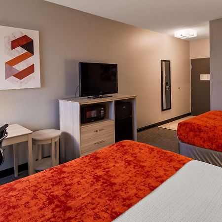 Best Western Plus New Cumberland Exteriér fotografie