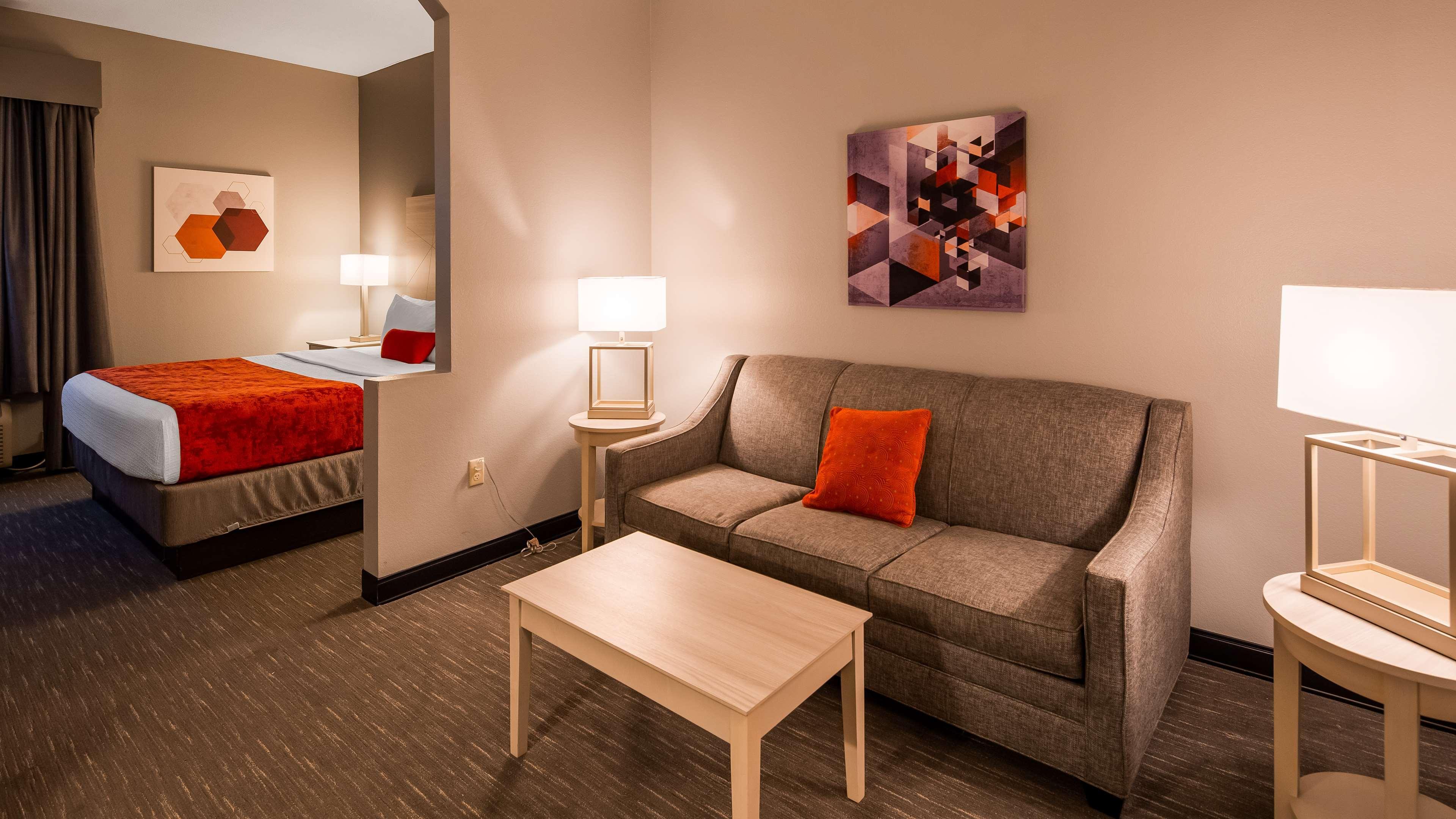 Best Western Plus New Cumberland Exteriér fotografie