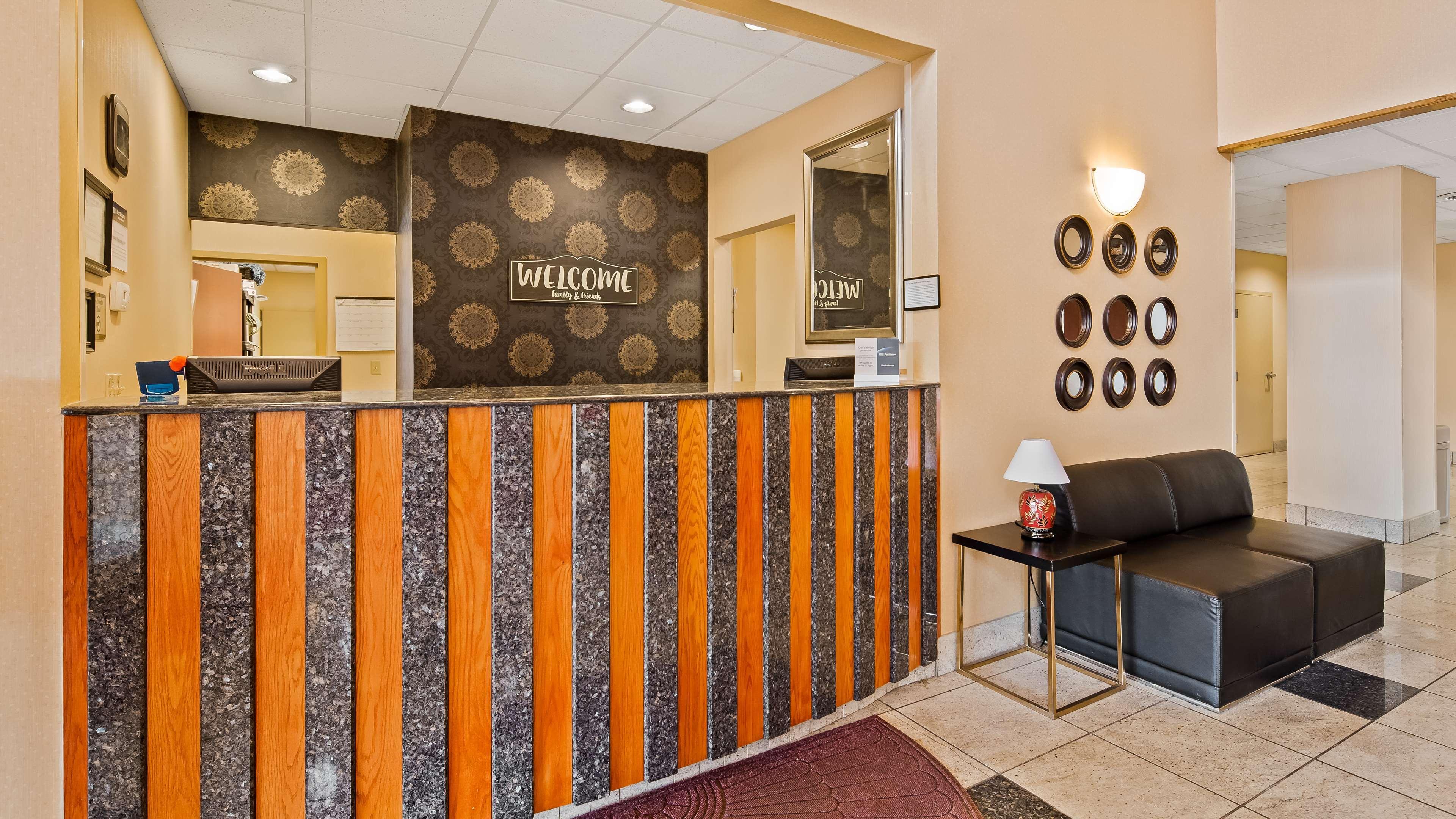 Best Western Plus New Cumberland Exteriér fotografie