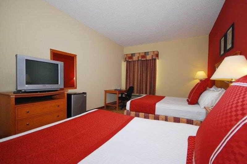 Best Western Plus New Cumberland Exteriér fotografie