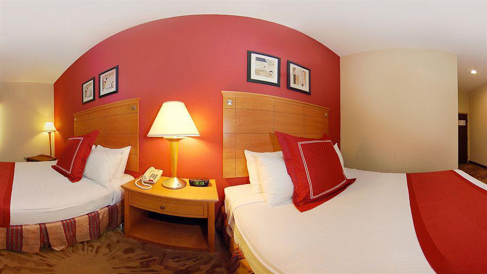 Best Western Plus New Cumberland Exteriér fotografie
